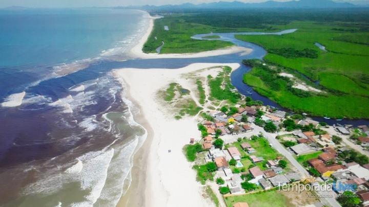 Praia da Barra do Saí